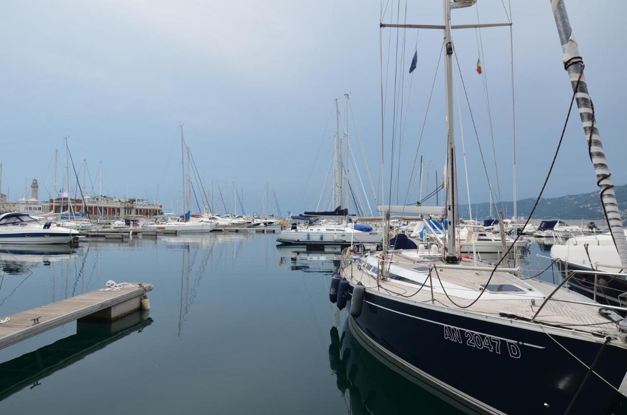 Stella Di Mare Apartment Trieste Bagian luar foto